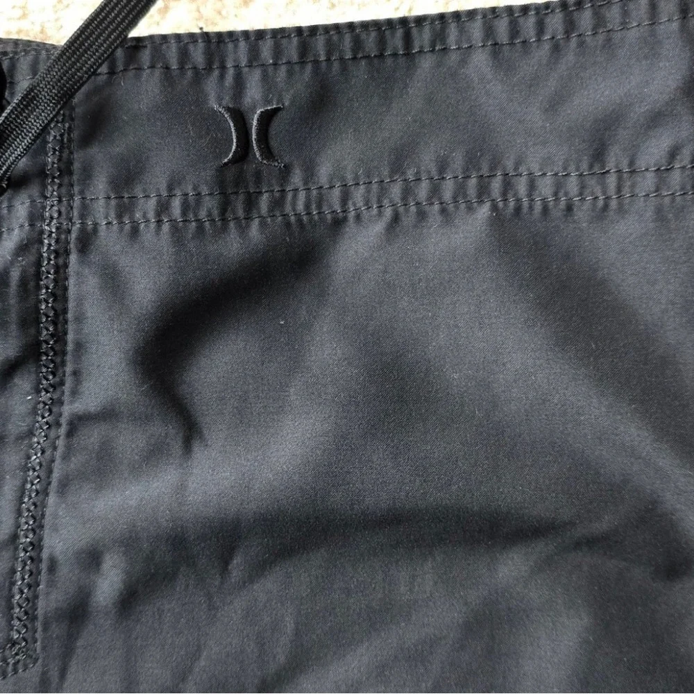 Men’s Hurley board Shorts - Picture 3 of 3